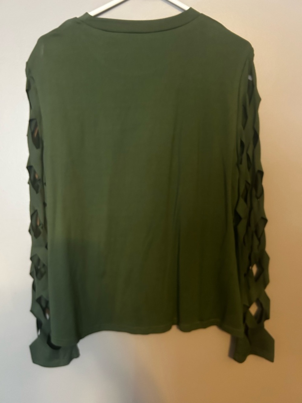 SHEIN Olive Green Lattice Cutout Long Sleeve Top - Picture 2 of 4